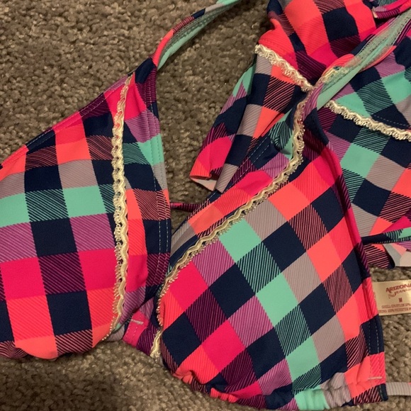3 piece swimsuit. - Picture 2 of 3